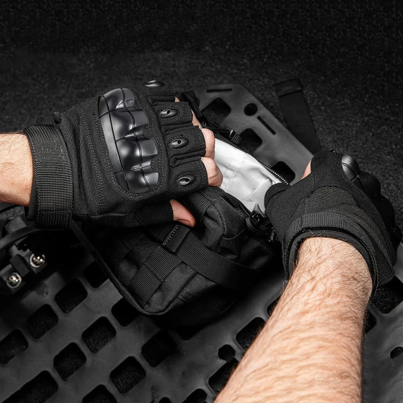 قفازات دراجات نارية للرجال مع  - مراجعة Motorcycle Gloves Leather Knuckle وسعره