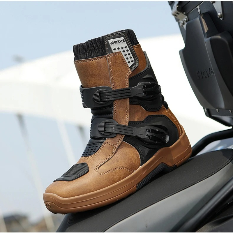 أحذية دراجات نارية واقية للسبا - مراجعة Motorcycle Boots Waterproof Riding وسعره